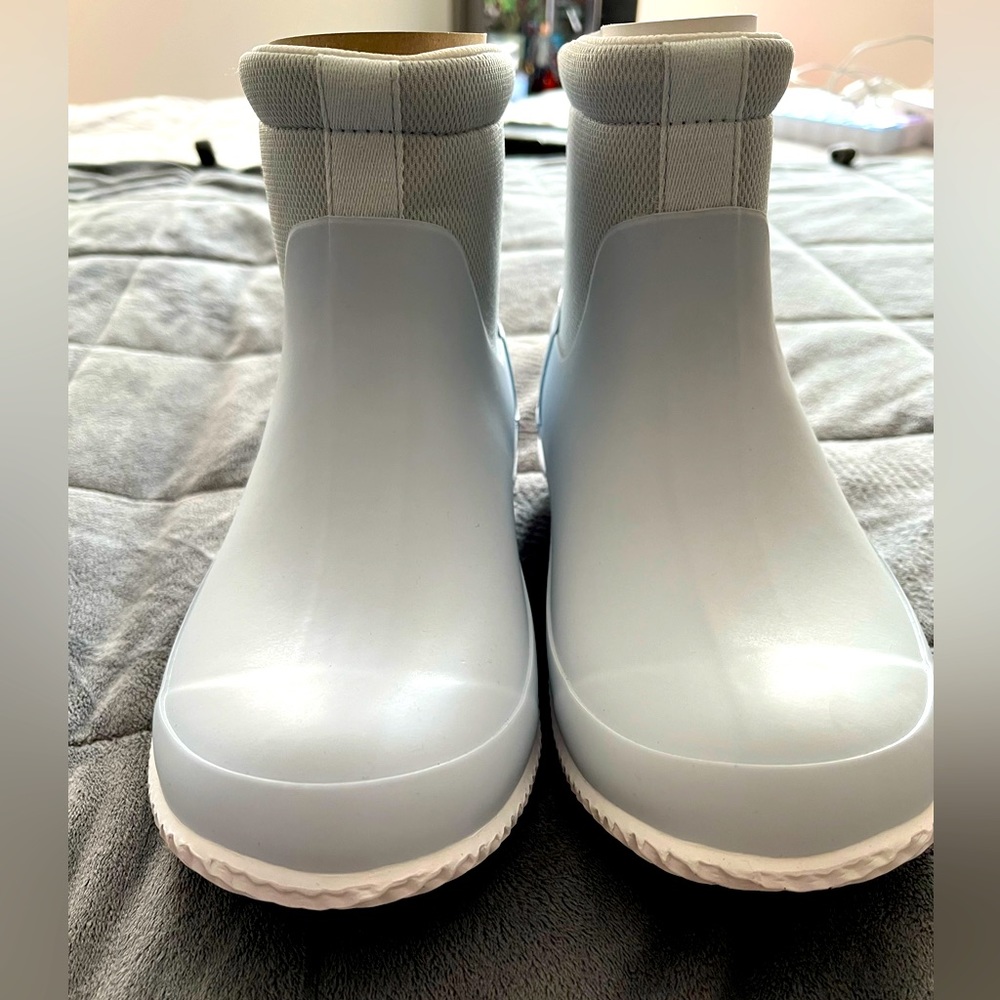BNWT HUNTER Original Mesh Short Boots size 8